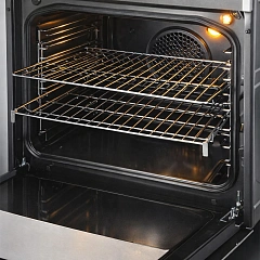 Духовой шкаф BakeMaster HBG43T320